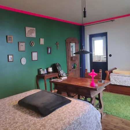 Chapelle Notre Dame Du Rail Bed & Breakfast Jarny