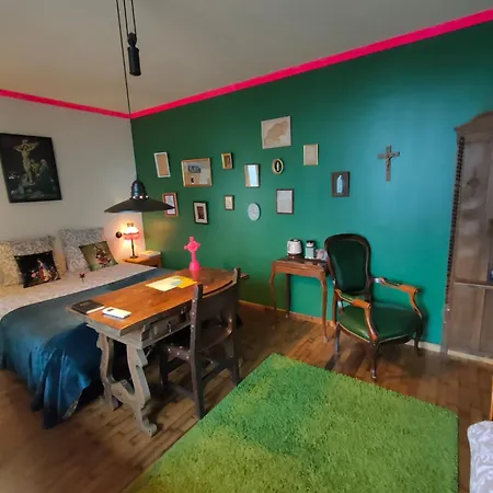 Chapelle Notre Dame Du Rail Bed & Breakfast